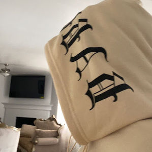 Meet your Posher, Hope